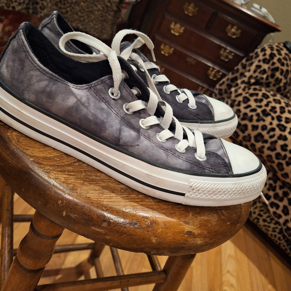 Tie Dye Converse